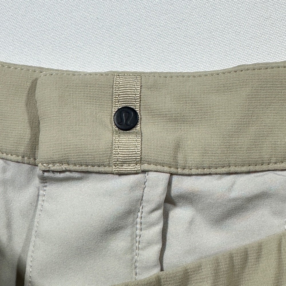 lululemon athletica Men's Beige Cargo Pants - Picture 7 of 10